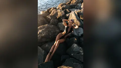 MoniqueHils — better than siren