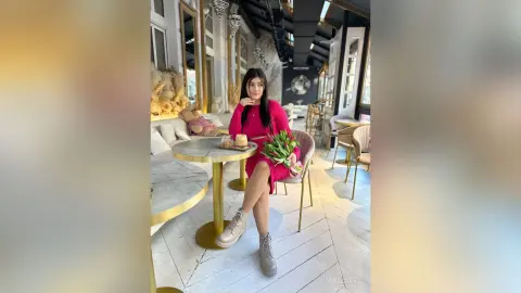 KamillaRey — ledi in pink