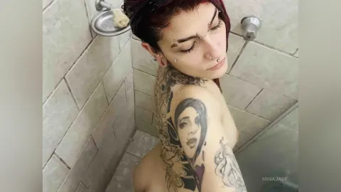 MinaJade — I’m wet, clean in up!  SFW