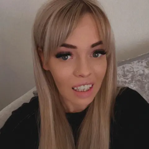 Unfaithful_Bella — Streamate Photos