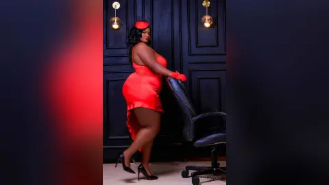 SashaVibez — lady in red