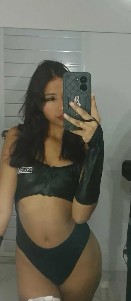 AndreeaKataliina18 — Streamate Photos