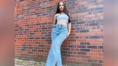 AriFoxie