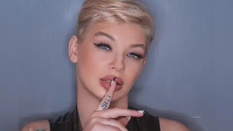 KatalinaRouge — wanna find more?