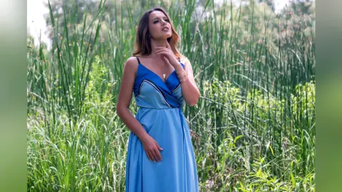 CassyTorres — Sexy blue dress
