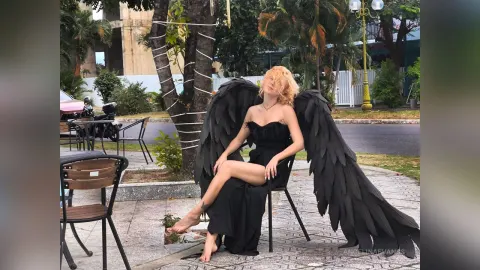 AngelinaEvanss — 6