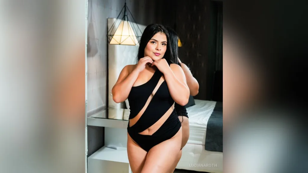 LucianaRoth — Naughty Smile