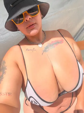KarlaOrtizz — Streamate Photos