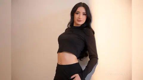 JulietaLombardi — Classy, Saasy and a bit of bad-assy