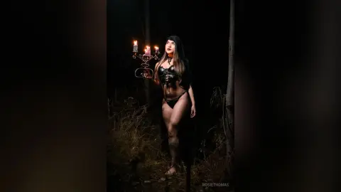 RosieThomas — Boo 👻
