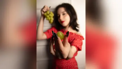 LanaPiercey — 𝒮𝓌𝑒𝑒𝓉 𝓈𝓊𝓂𝓂𝑒𝓇 𝓂𝑜𝑜𝒹🍓