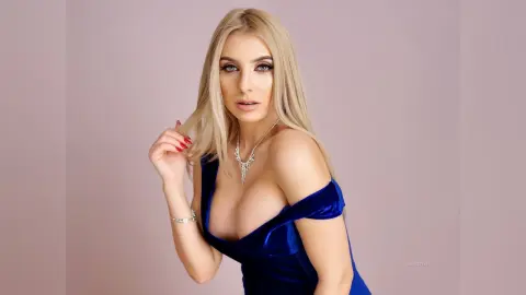 Anna — Elegant