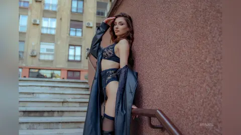 Minnie — Sexy Minnie