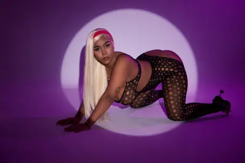 YariRose — Streamate Photos