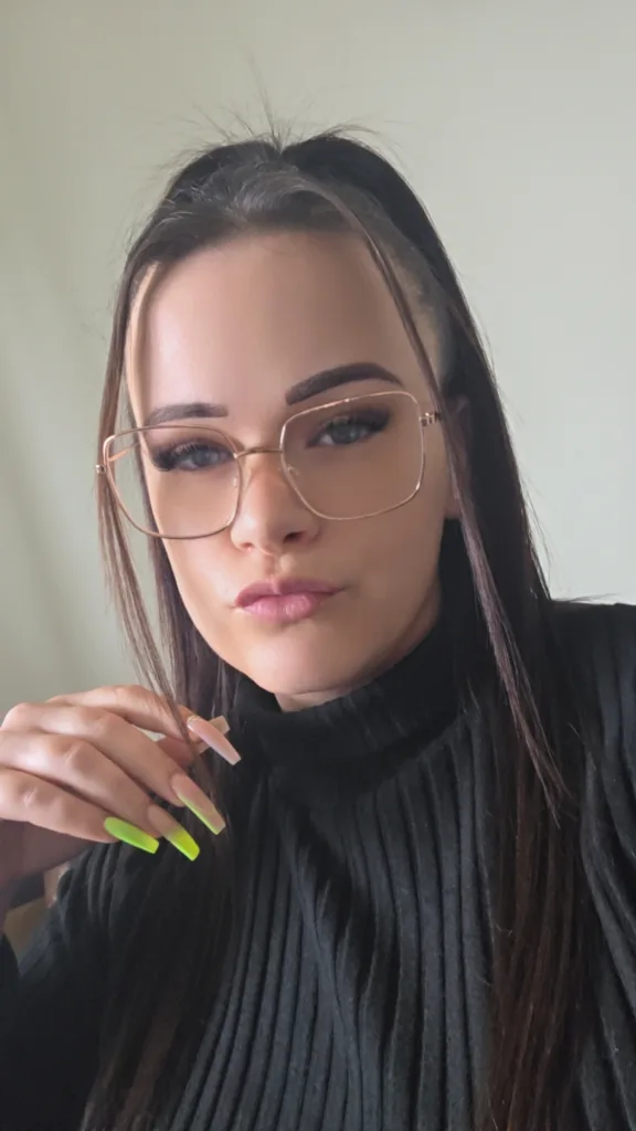 BustyRochelleX — Streamate Photos
