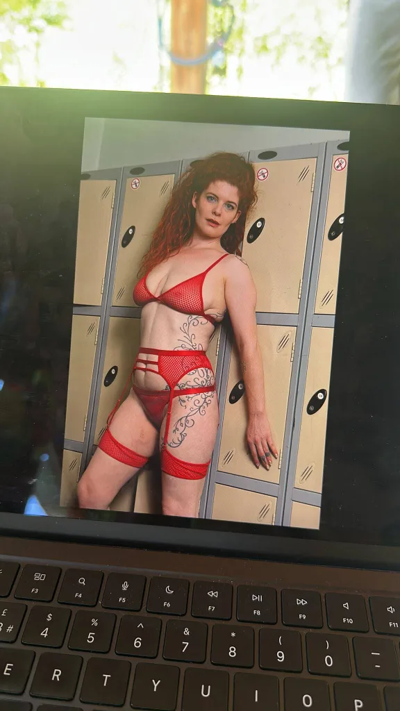 FieryMermaid — Streamate Photos