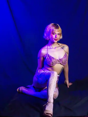 BarbieAmbar — Streamate Photos