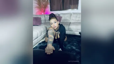 CattleyaBron — Come visit me🫦