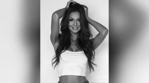 FlaviaMoon — Black and White.