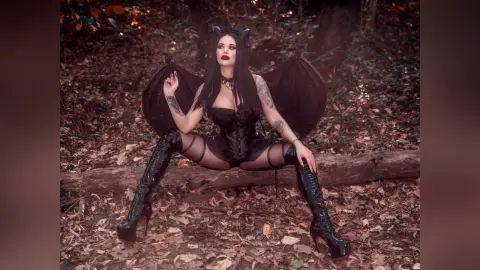 IngridSaint — Succubus 😈