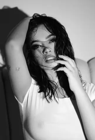 ConnieCoopers — Streamate Photos