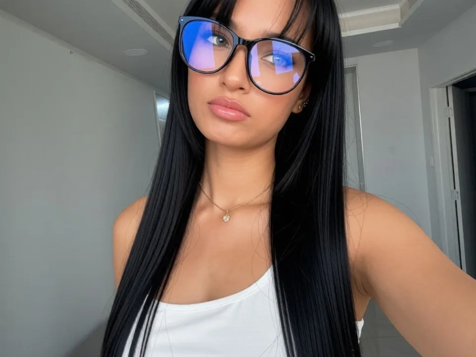 RoxaneTall — Streamate Photos