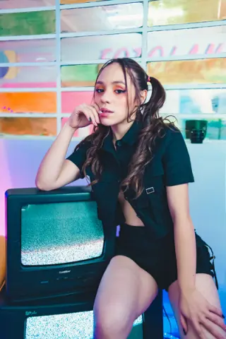 Ariana_More — Streamate Photos