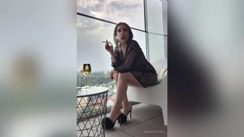 WandaThorne — Smoking fetish