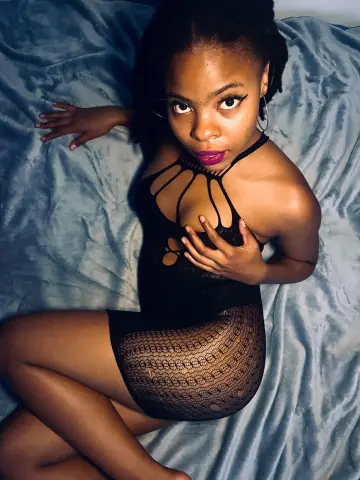ExclusiveBarbii — Streamate Photos