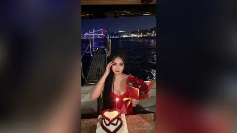 ValeriaEclaire — 🥰