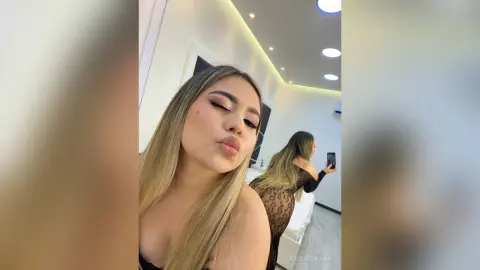 CarolGiovanni — A horny gal that can be yours 😉