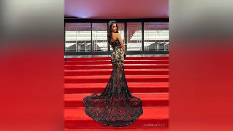 JasmineHille — LiveJasmineHille