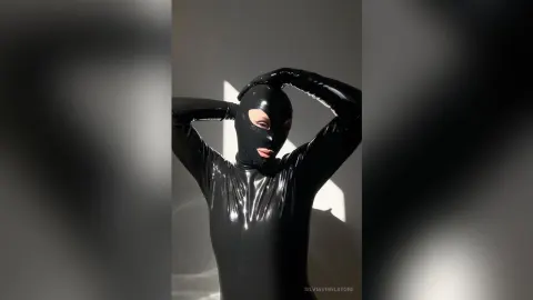 SilviaVinylstore — О