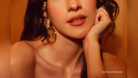 AdrianaAndrade — hotter than a sauna 🔥