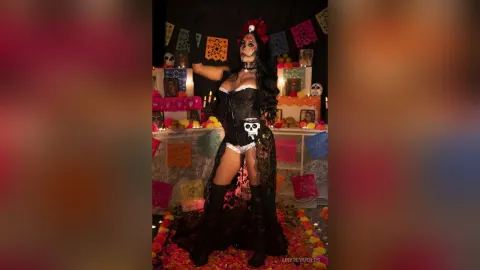 AmyReymolds — Halloween 2025