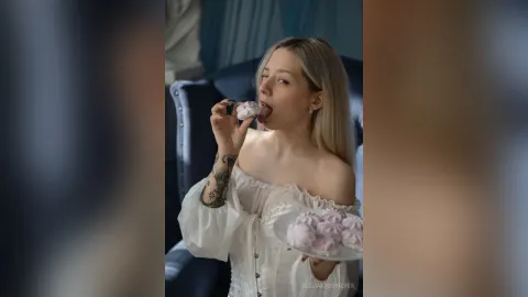 CleliaKressierer — White perfection