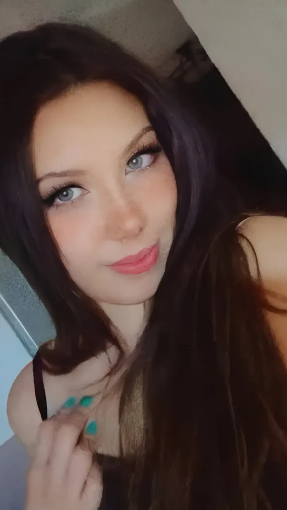 MabelAdams — Streamate Photos