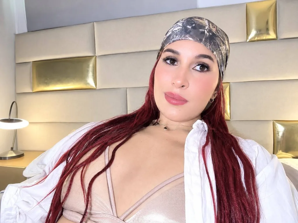 Amelie_19 — Streamate Photos