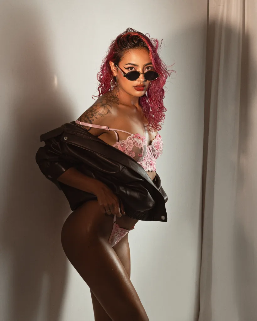 VIOLETTA_LEON — Streamate Photos