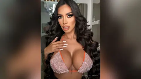 EstefaniaBrown — Level Up
