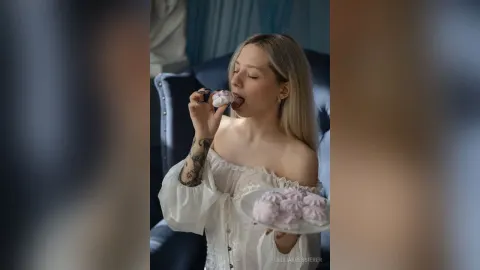 CleliaKressierer — White perfection