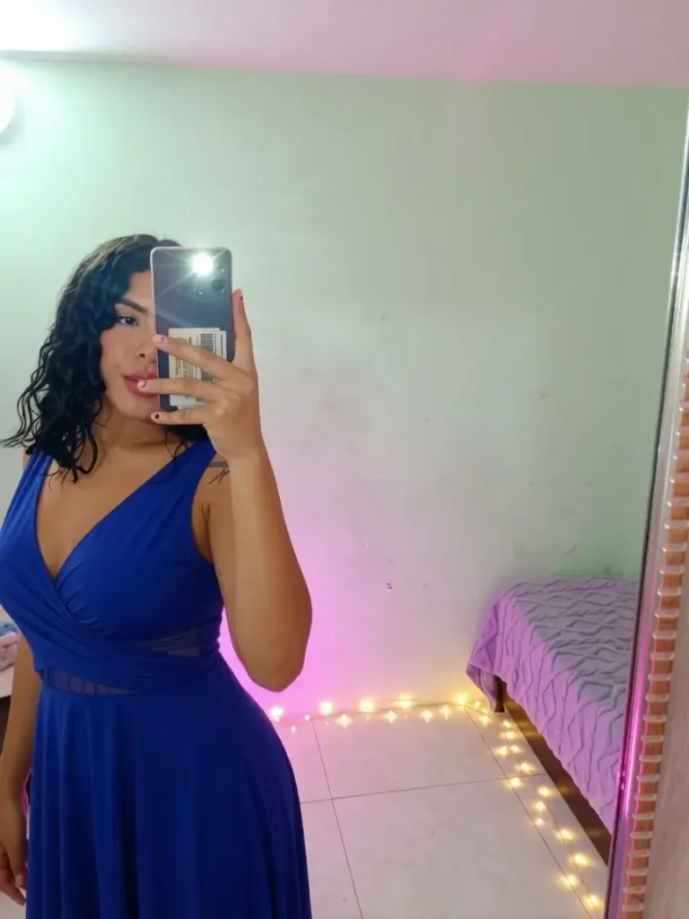 NikiRous — Streamate Photos
