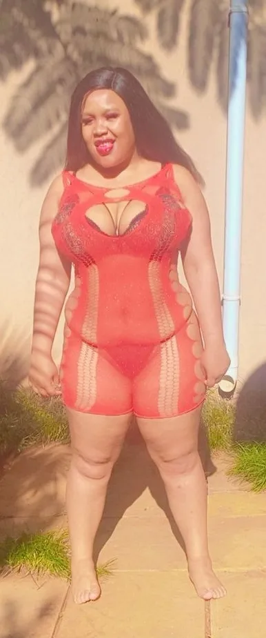 CurvyAuroraxx — Streamate Photos