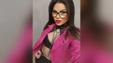 AbigailMaze — Your Domme