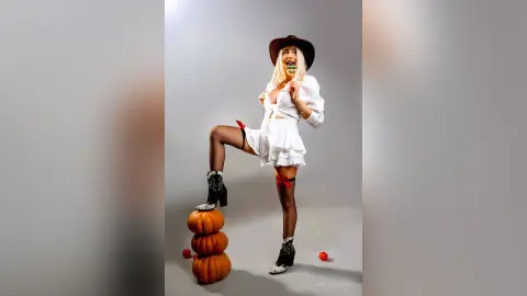 AmyLaurens — Happy Halloween, lovers!