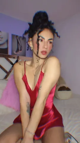 Charlotteblair18 — Streamate Photos