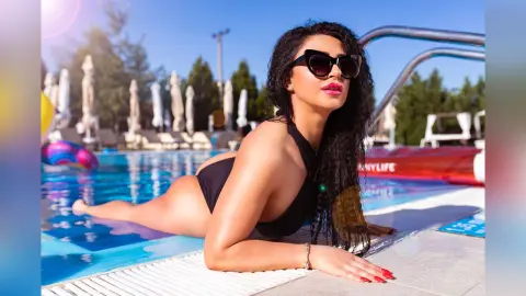 AnneThompson — Pool Party