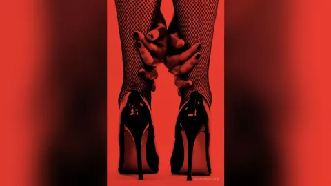 GiannaNicols — feet