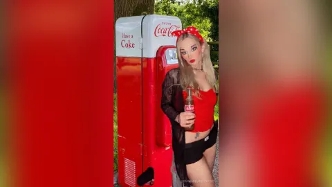 GemmaMarieDavisX — 60's Pin Up Girl Theme