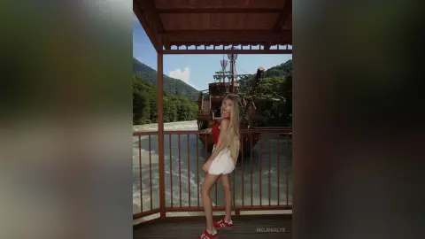 MelaniaLys — vacation😍
